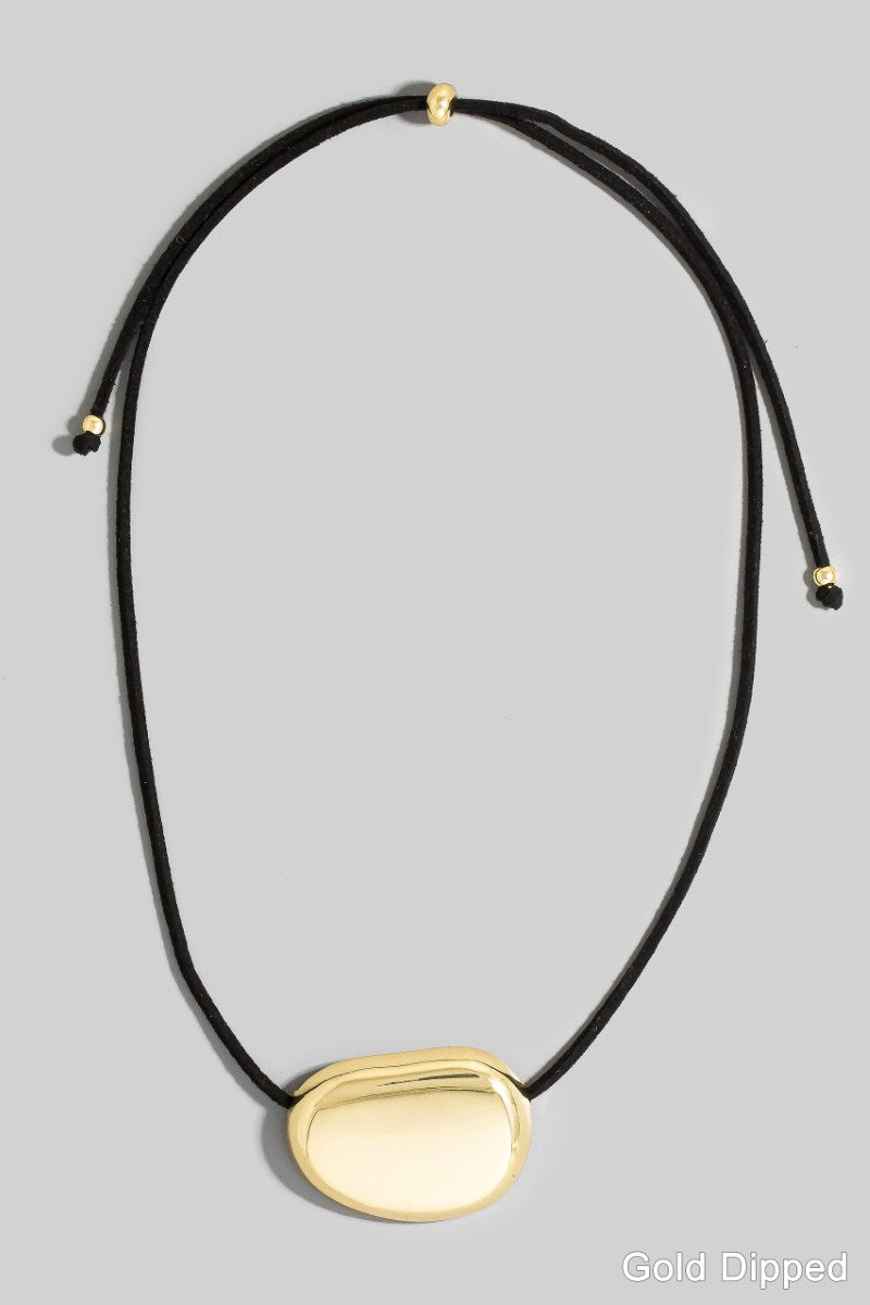 OVAL PENDANT GOLD ROPE NECKLACE