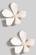WHITE FLOWER EARRINGS