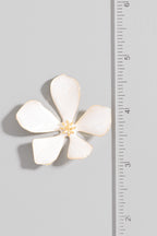 WHITE FLOWER EARRINGS