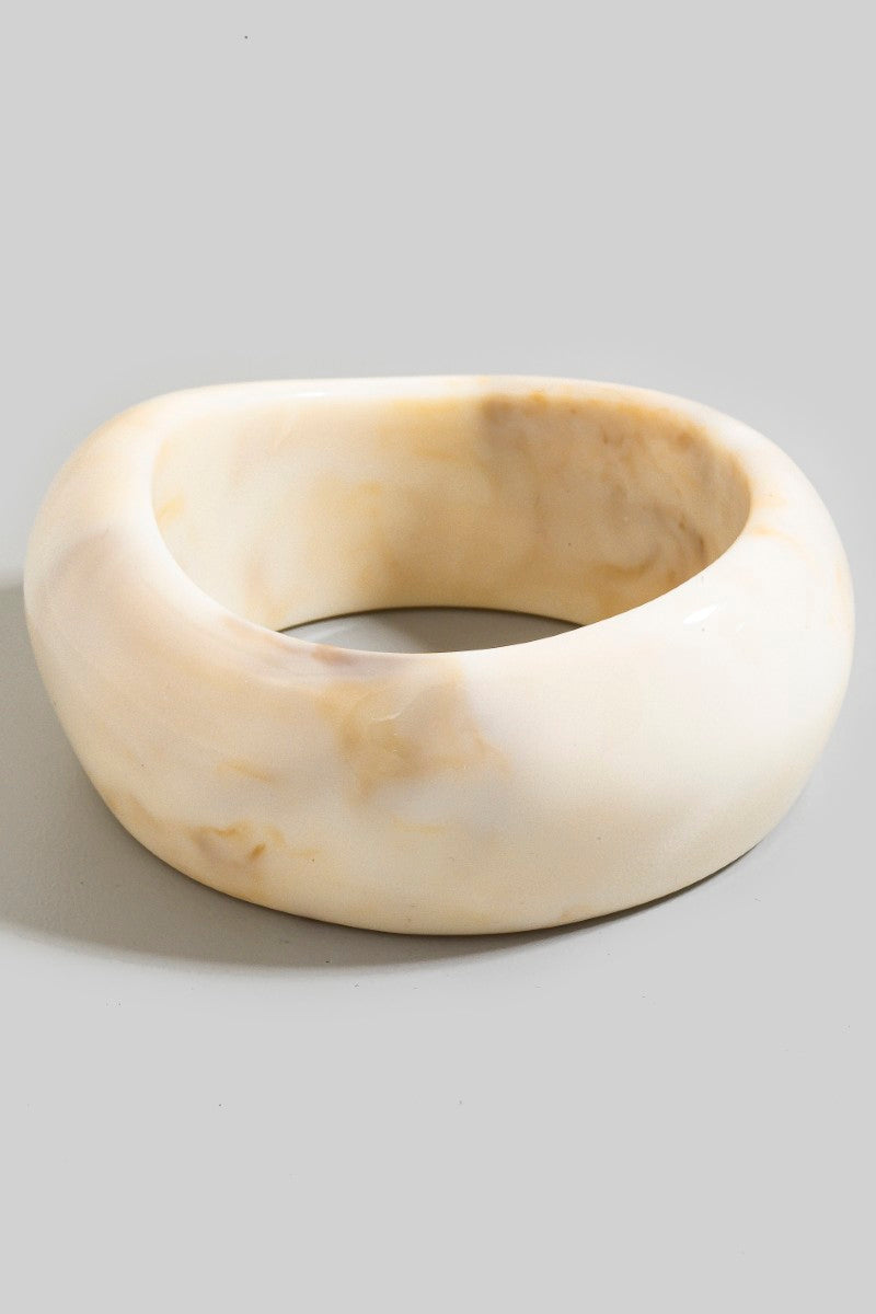 IVORY ACRYLIC BANGLE BRACELET