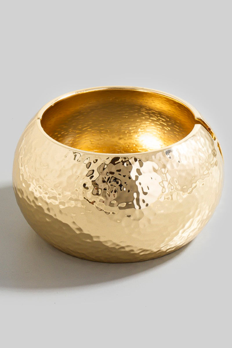 HAMMERED CHUNKY GOLD BANGLE
