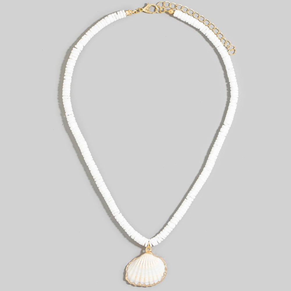 WHITE BEAD NECKLACE WITH SHELL PENDANT