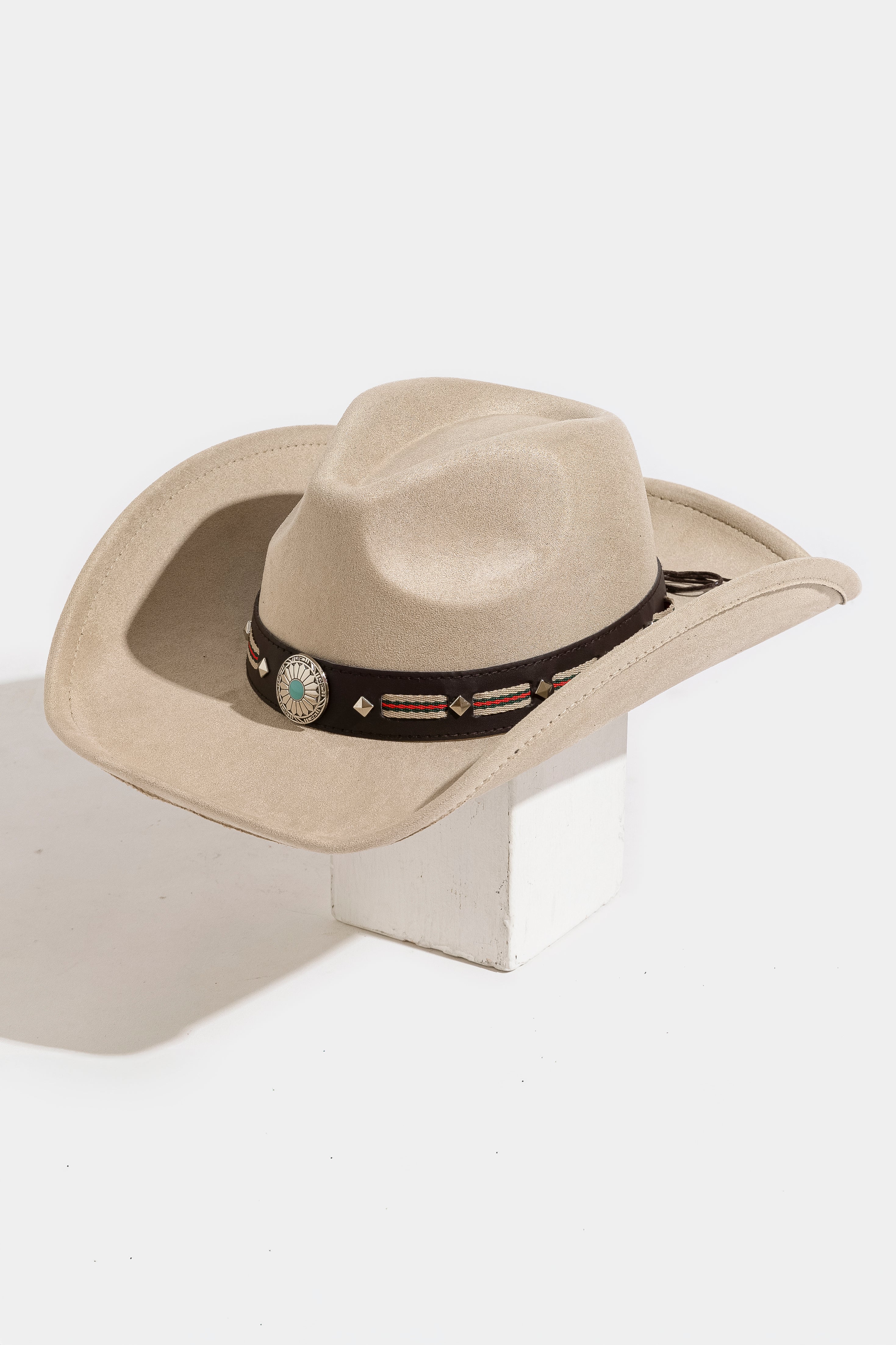 TAUPE COWBOY HAT WITH BAND BAND DETAIL