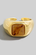 RESIN BROWN RING