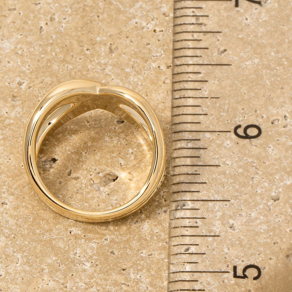 INFINITY SHAPED GOLD RING